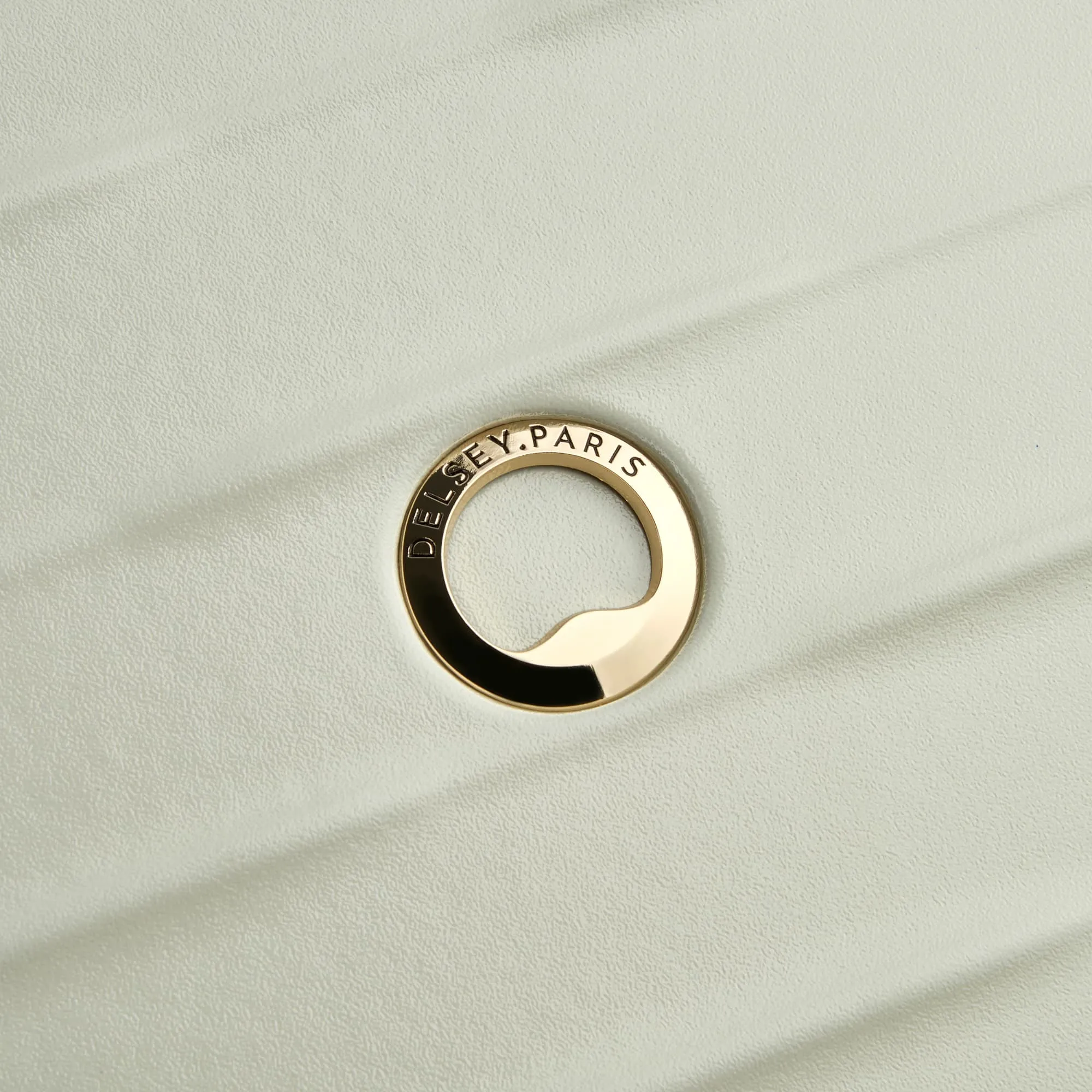 CLAUDIA - Carry-On Plus Expandable Spinner