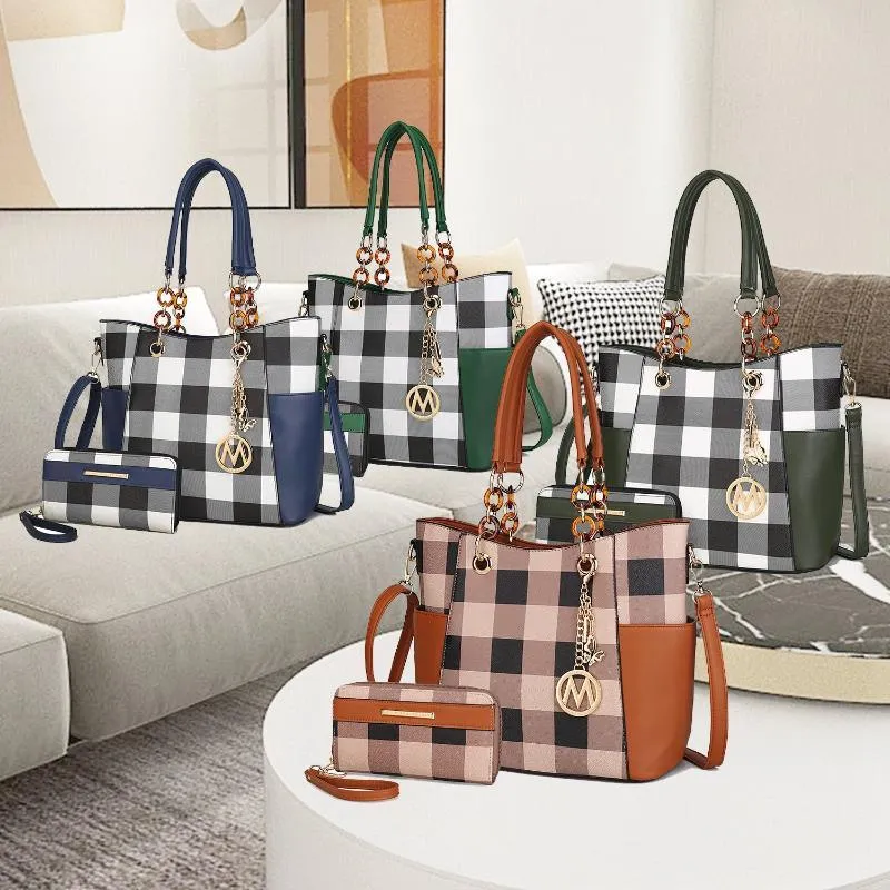 Paloma Shoulder Bag with Matching Wallet