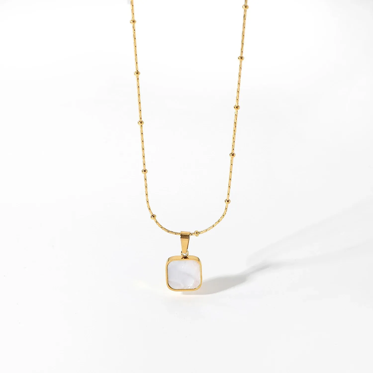 VAIGE Trendy Waterproof Stainless Steel Geometric Square Shell Choker Necklace with Link Chain, 11.4mm
