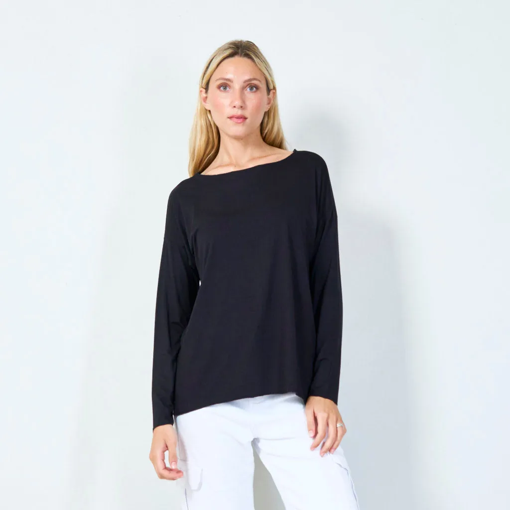 Versatile relaxed-fit long sleeve top wholesale