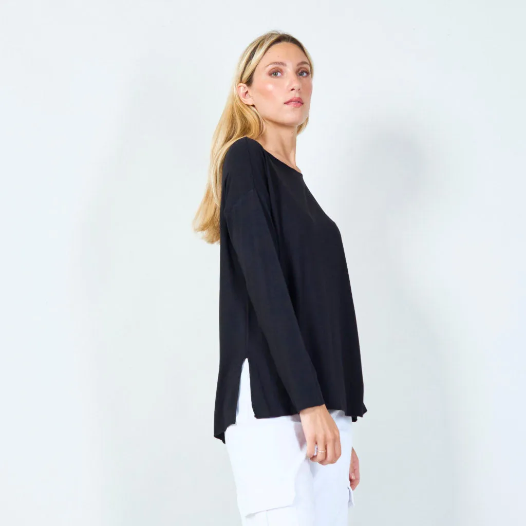 Versatile relaxed-fit long sleeve top wholesale