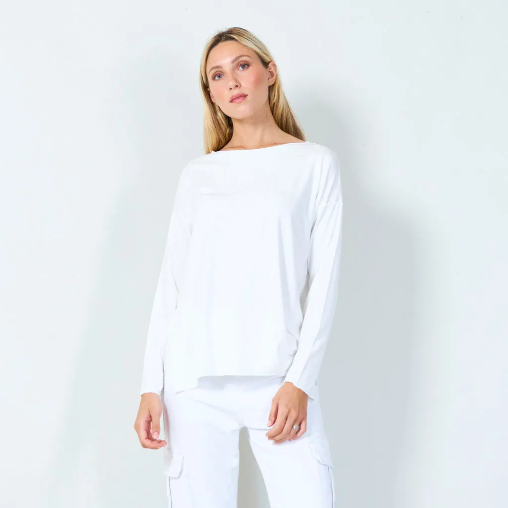 Versatile relaxed-fit long sleeve top wholesale