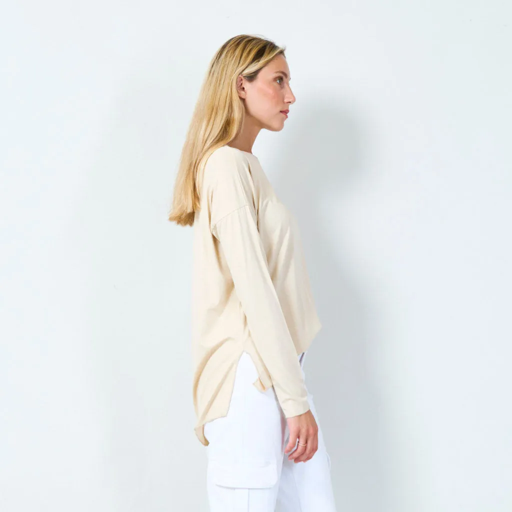 Versatile relaxed-fit long sleeve top wholesale